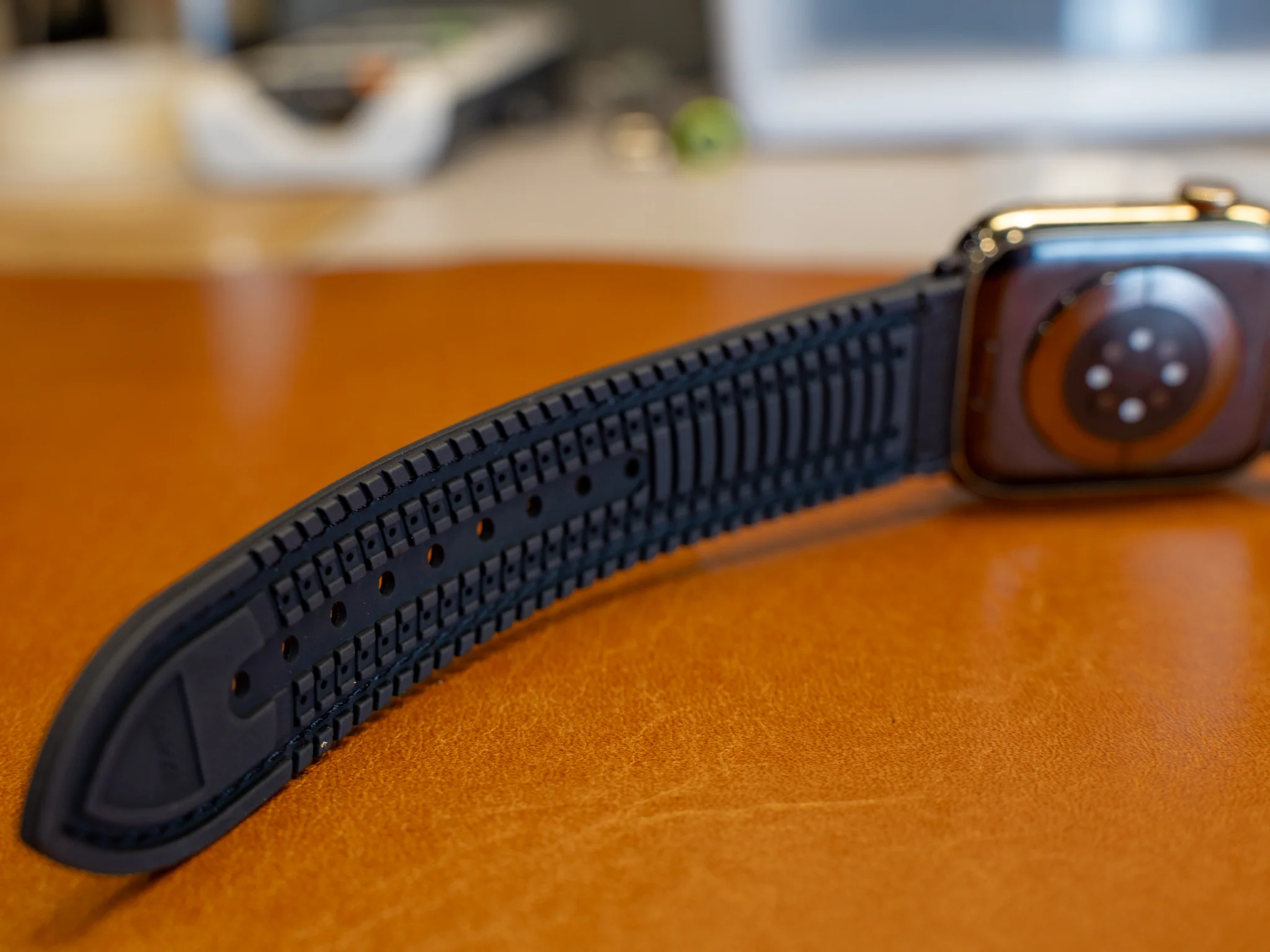 Italian Leather Apple Watch Band with Rubber Backing - Chestnut - Image 3
