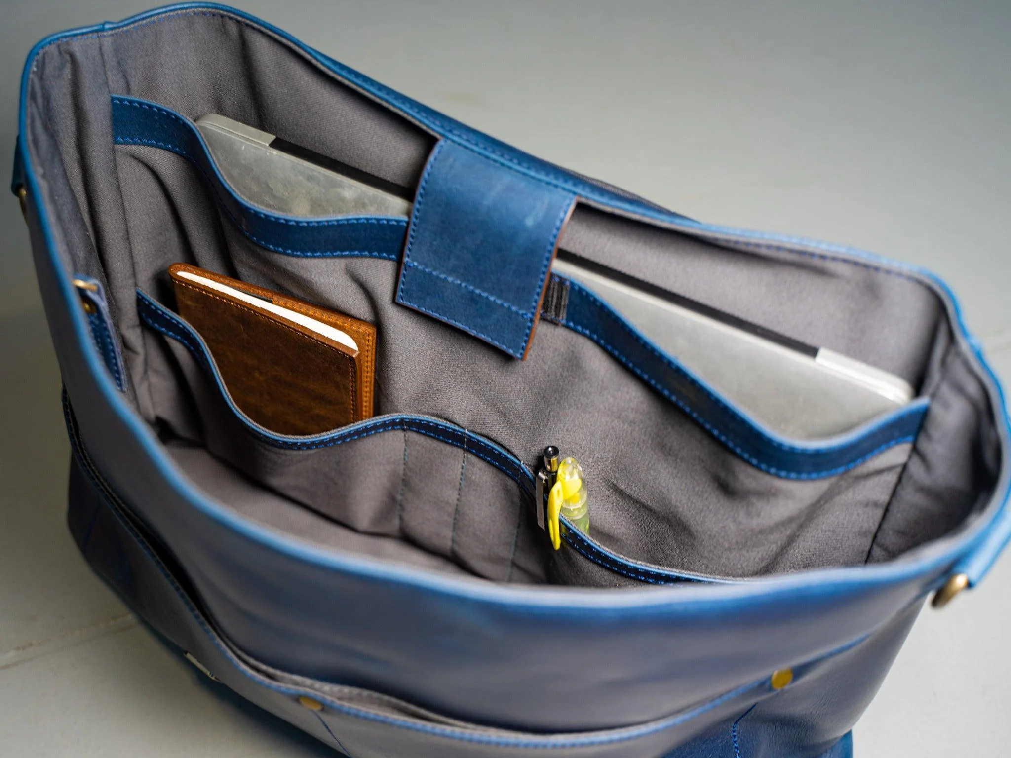Leather Man Work Bag - Green - Image 5